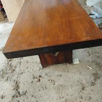 tavolo  in legno 