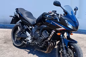 Yamaha FZ6 Fazer S2 - 600 cc - 30.000 Km