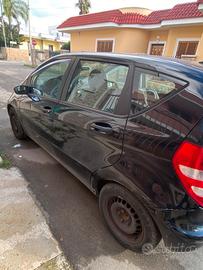 Mercedes a180