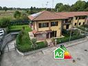 villa-a-schiera-a-pavia