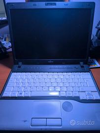 FUJITSU P702 NOTEBOOK