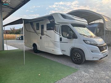 MCLOUIS MC4 860G - Semintegrale con letto matrimon