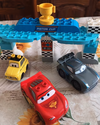 Duplo cars