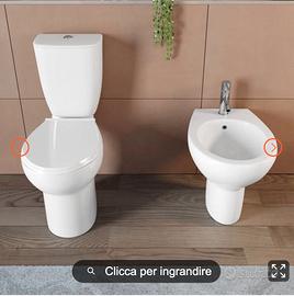 Coppia di sanitari monoblocco con scarico a terra
