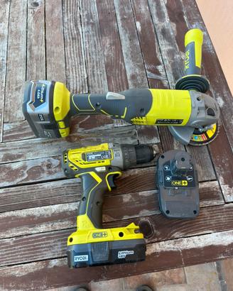 Smerigliatrice a batteria piu avitatore ryobi