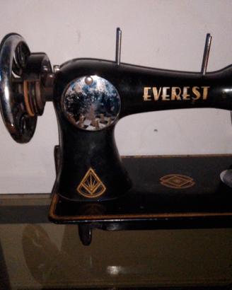 macchina da cucire Everest anni 60 