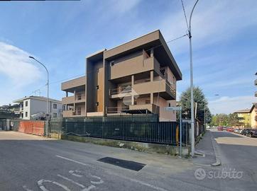 3 LOCALI A CASSANO D'ADDA