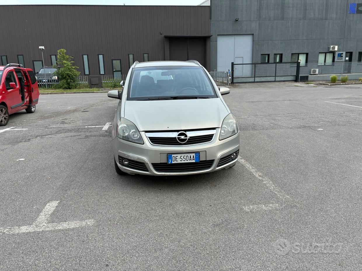 Opel Zafira 2ª serie