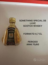 SOMETHING SPECIAL DE LUXE SCOTCH WHISKY