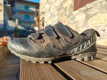 scarpe da ciclismo MTB con attacchi SPECIALIZED