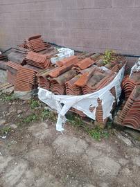 10 bancali di tegole