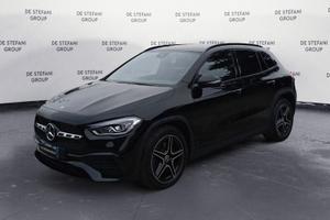 Mercedes-Benz GLA 180 Automatic Premium NIGHT...