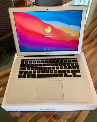 MacBook Air i5 4gb ram 13”