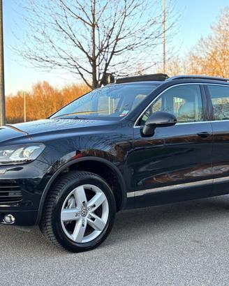 Volkswagen Touareg 3.0 TDI 245 CV tiptronic BlueMo