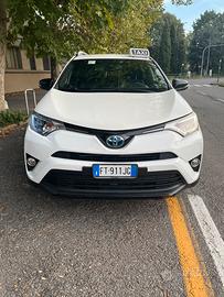 Rav 4 2500 ibrid.     4 serie 2019