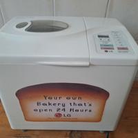 Macchina per il pane LG