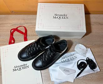 Alexander McQueen Nere