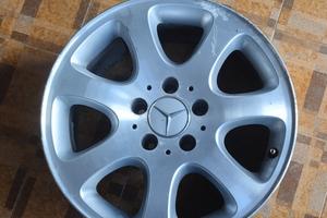 Cerchi in lega Mercedes Benz 225/50 R16