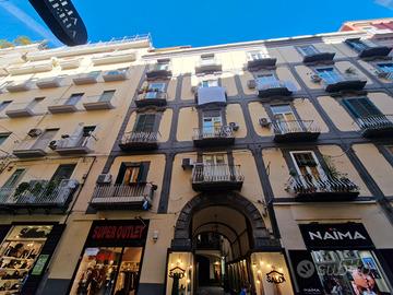Quadrilocale in Via Chiaia