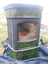 Stufa a legna lincar Monella 13,5kw 200m2