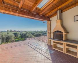 Casa bifamiliare con splendida vista sul lago