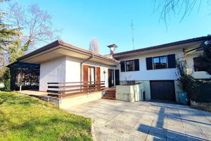 Casa tricamere dalle grandi dimensioni - San Od...