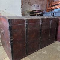 Baule in legno con profili in ferro 121x70cm H65