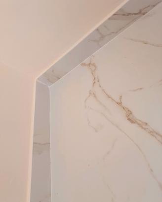 Battiscopa di ceramica nuovo 