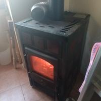 stufa a legna e pellet 