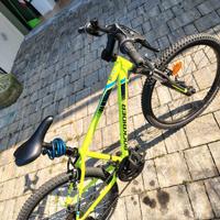 MOUNTAIN BIKE ROCKRIDER ST 500 24 POLLICI