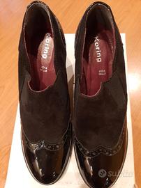 scarpe nere in camoscio  e vernice  