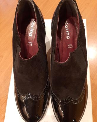 scarpe nere in camoscio  e vernice  