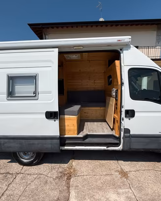 Iveco Daily 2.3 35S10 Camperizzato
