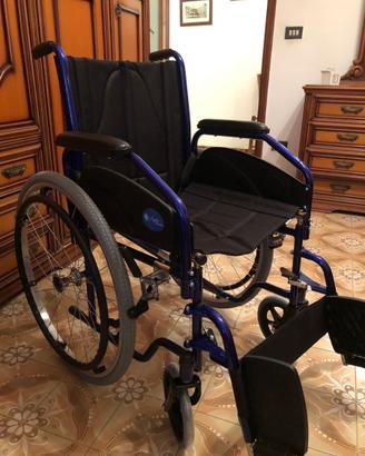 Sedia a rotelle mai usata