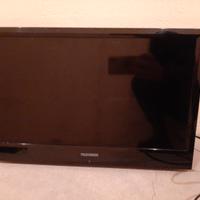 TV 18 pollici + decoder + fissaggio a parete