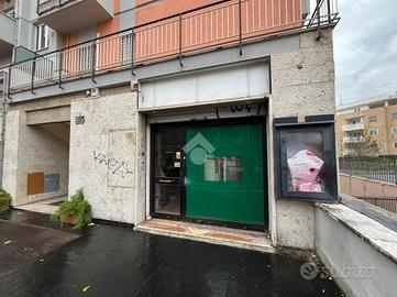 NEGOZIO A ROMA