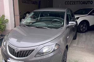 Lancia Ypsilon 1.0 FireFly 5 porte S&S Hybrid Silv