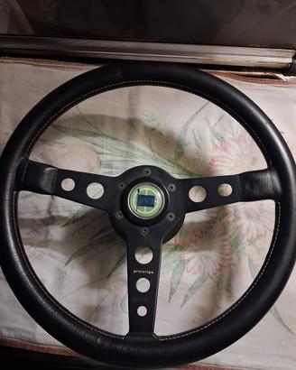 Volante MOMO Prototipo d’Epoca