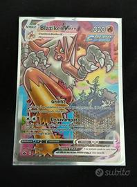Carta Pokémon Vmax Blaziken colpo rapido full art