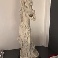 Scultura porcellana “bosquit”di Giovanni  Barbetta
