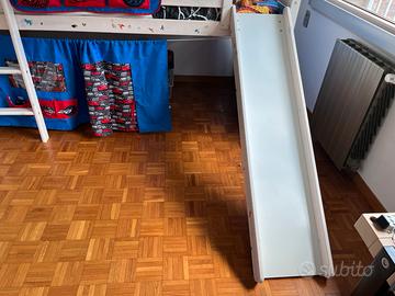 Letto bimbo con soppalco e scivolo