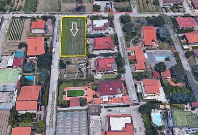 Varcaturo (Na) Parco Noce terreno Mq. 522