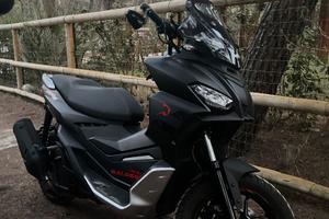 APRILIA SR GT 125