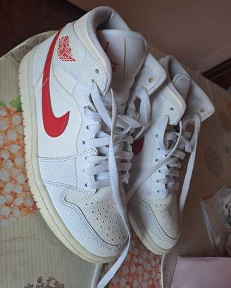 Jordan bianche e rosse