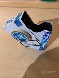 Scatola latta lucky strike blu pubblicitaria