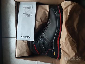 Scarponi beta  nuovi mai usati