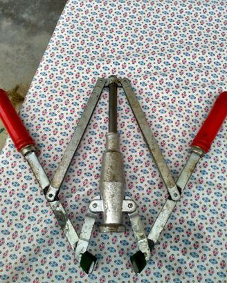 Tappatrice manuale vintage per tappi di sughero