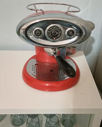 macchina caffè capsule illy