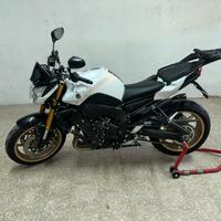 Yamaha FZ8 - 2016 - 13.000 km Accessori inclusi