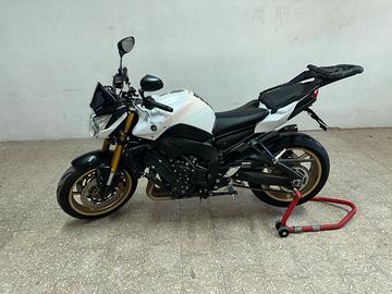 Yamaha FZ8 - 2016 - 13.000 km Accessori inclusi